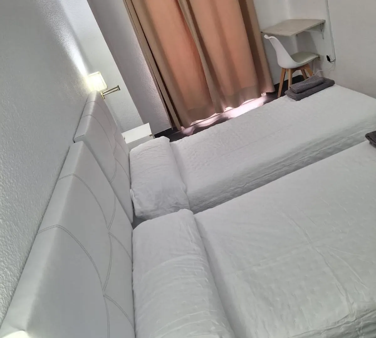 호스탈 라 에르미타 호텔 네르하 게스트하우스