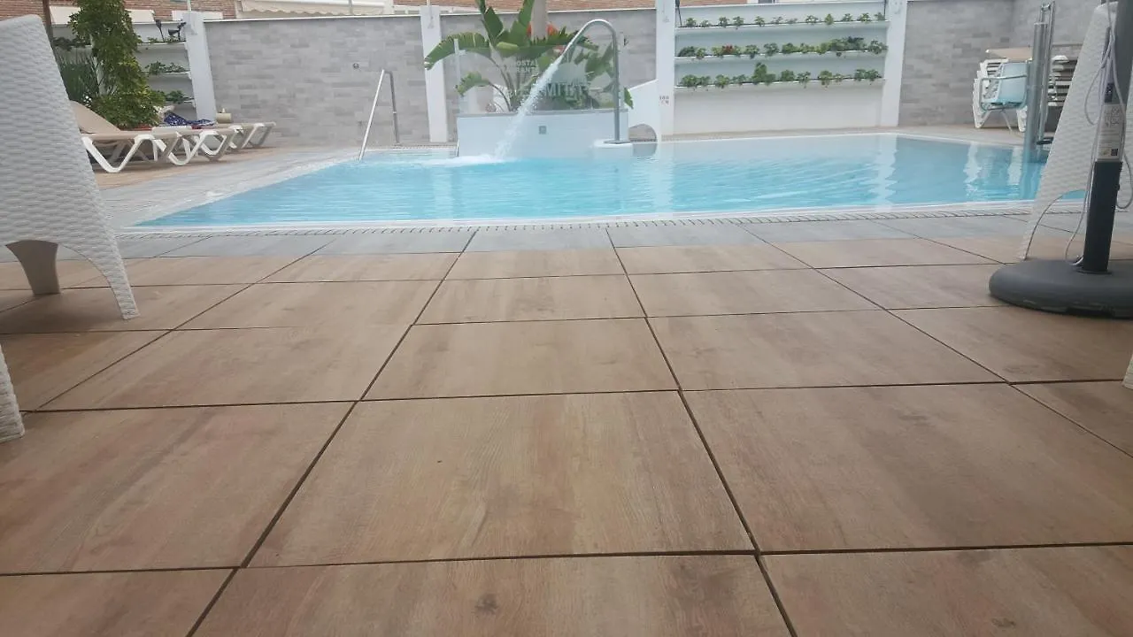 Maison d'hôtes Hostal La Ermita Nerja