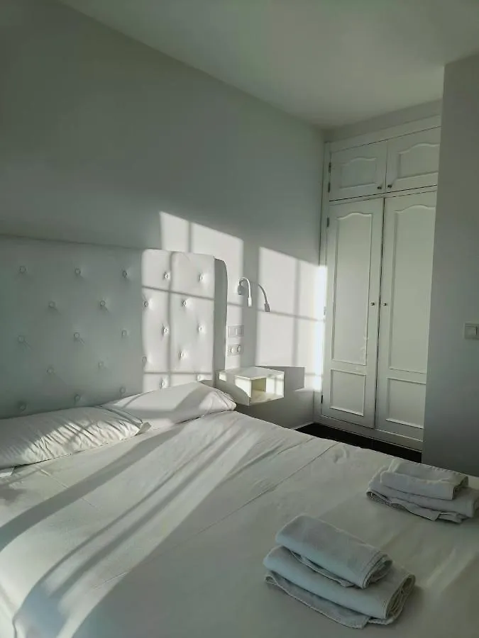 Maison d'hôtes Hostal La Ermita Nerja