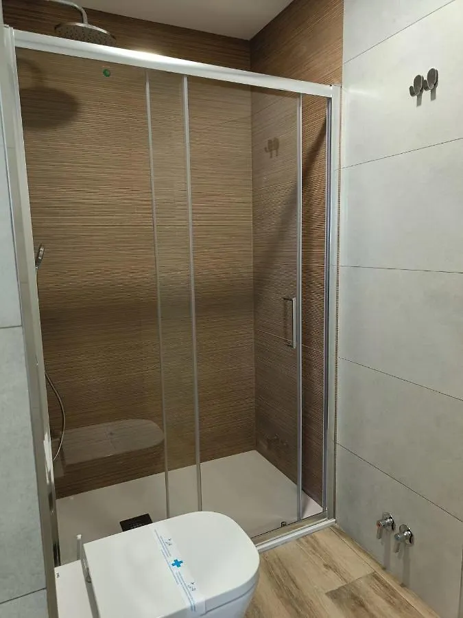 Hostal La Ermita Nerja 2*,
