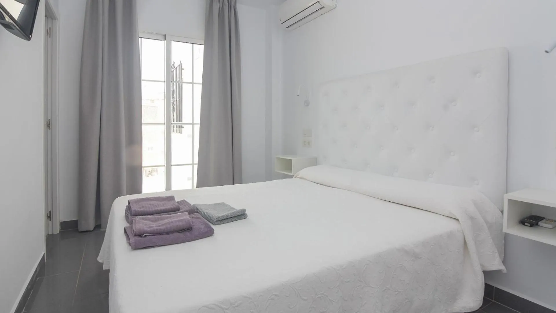 Hostal La Ermita Nerja